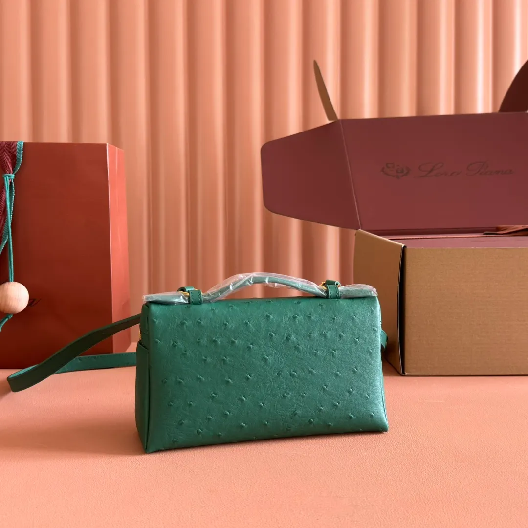 p1160💋💋💋【Original leather all-steel configuration counter complete package】 𝐋𝐨𝐫𝐨 𝐏𝐢𝐚𝐧@ Extra pocket L19 series handbag/crossbody bag The most comfortable life is when it is not defined, just like loro The material design of pian@ does not require complicated design styles. The simple and soft outline is elegant and durable, like an exquisite cosmetic case, which perfectly balances appearance and functionality. The leather is delicate and feels as soft as butter. The small bag has a large capacity. It is not only portable with a thin shoulder strap, but can also be worn cross-body. Sisters who have a special liking for minimalist style can buy it. It is simple and versatile. The simpler, the more different. Stars and Instagram celebrities are all planting it. There are two sizes of 19 cm and 27 cm. One is exquisite and casual, and the other is elegant and grand. Size: Small: length 19×width 7×height 12cm (